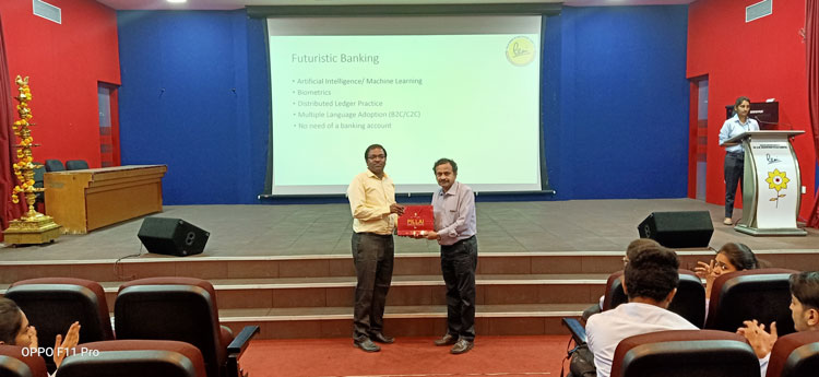 guest lecture on digital banking trends 4