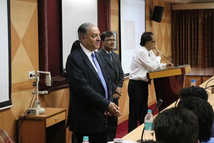 guestlecture growth with governance 3