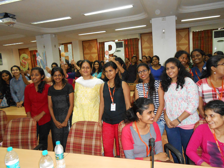 workshop on shy free pain free and healthy menstruation 3