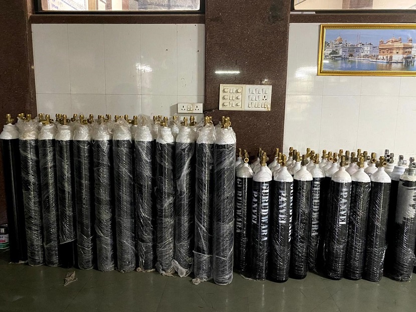 Oxygen Cylinder Drive in collaboration with Gurudwara Sahib Panvel 1