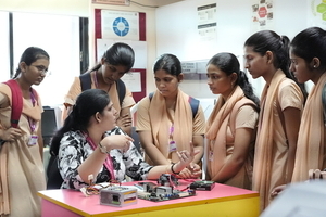 field exposure visit to the incubation unit