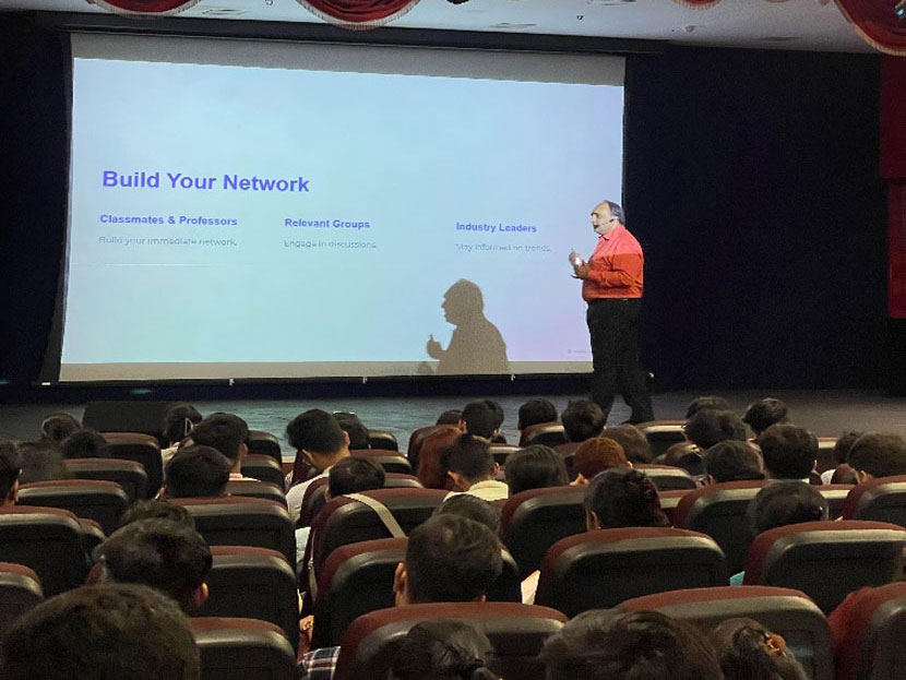 session on professional branding and growth using linkedin 4